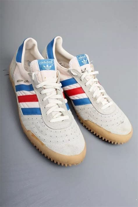 VINTAGE & RETRO ADIDAS 